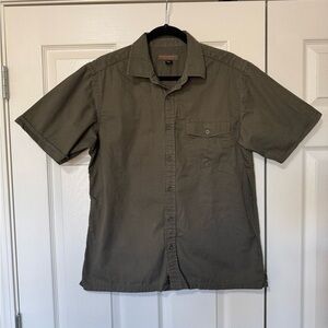 Northwest Territory short sleeve button down M